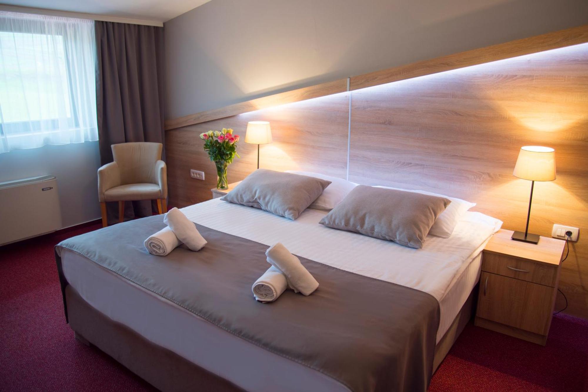 Hotel Dolenjc Novo Mesto Esterno foto